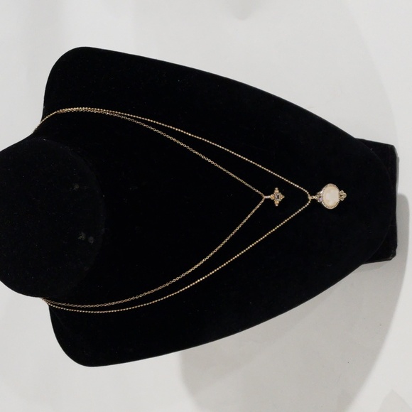 Elegant Gold-Tone Layered Pendant Necklace & Stud Earrings Set - Stylish Women's - Picture 11 of 12